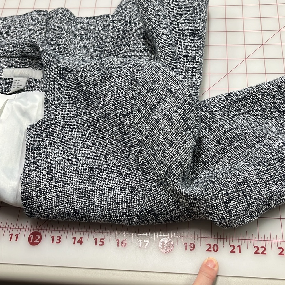 Women's Black and White Tweed Jacket - Picture 15 of 16